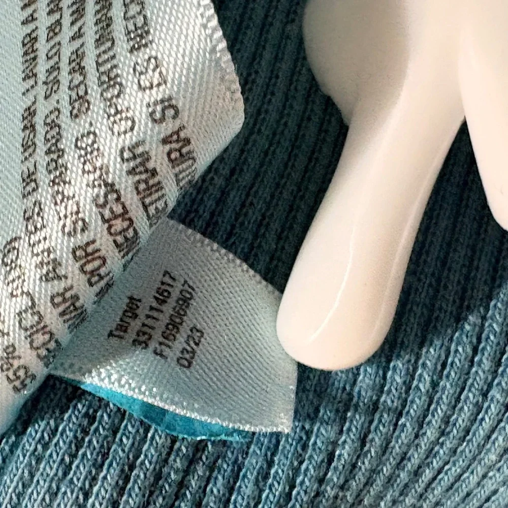 Wild‎ Fable Women's Light Blue Washed Crewneck Sweatshirt Size XXS Thumbholes - Picture 6 of 12